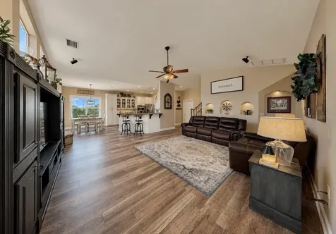 10619 Lithia Estates Drive Lithia FL 33547