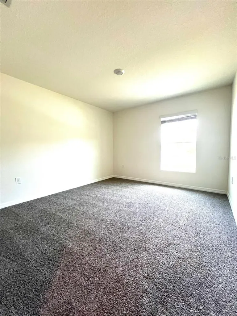 6527 SE 1st Loop Ocala FL 34472