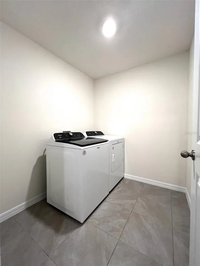6527 SE 1st Loop Ocala FL 34472