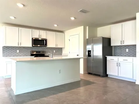 6527 SE 1st Loop Ocala FL 34472