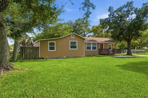 715 Wylly Avenue Sanford FL 32773