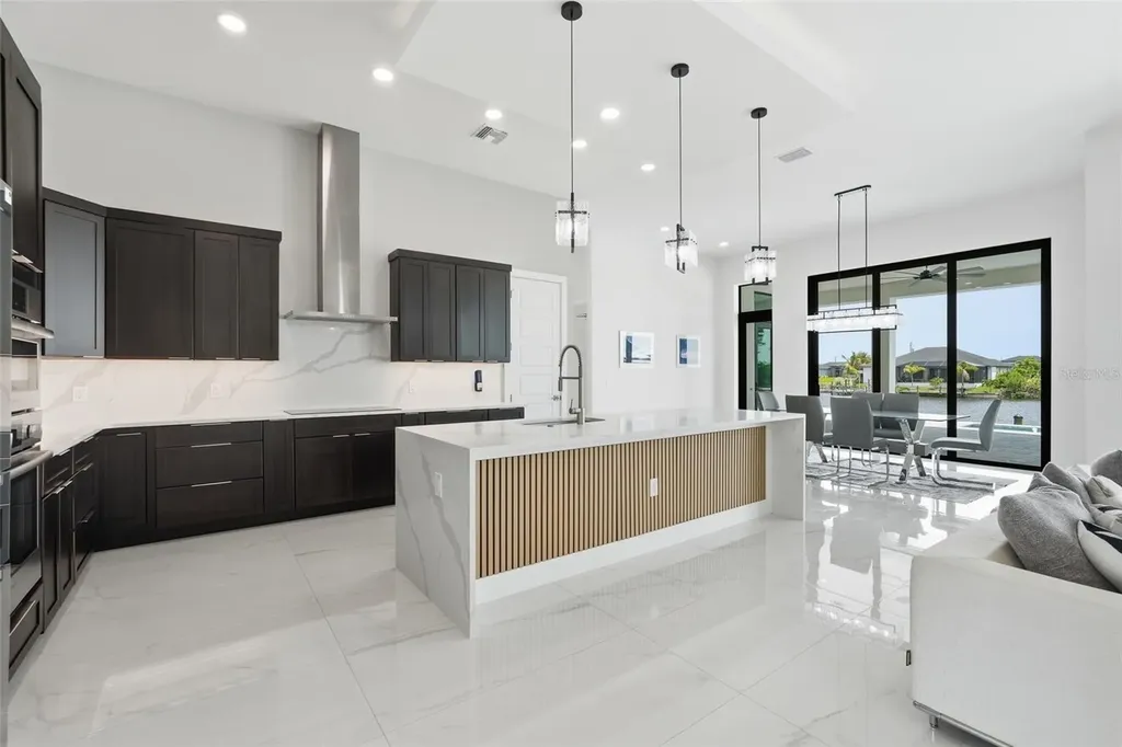 4240 NW 33rd Lane Cape Coral FL 33993