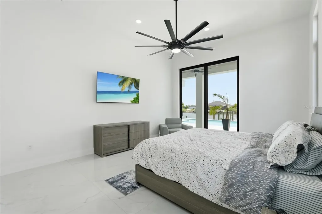 4240 NW 33rd Lane Cape Coral FL 33993