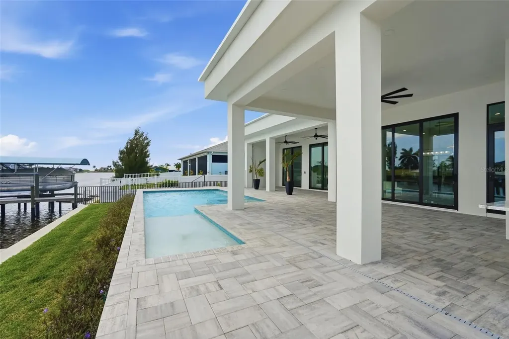 4240 NW 33rd Lane Cape Coral FL 33993