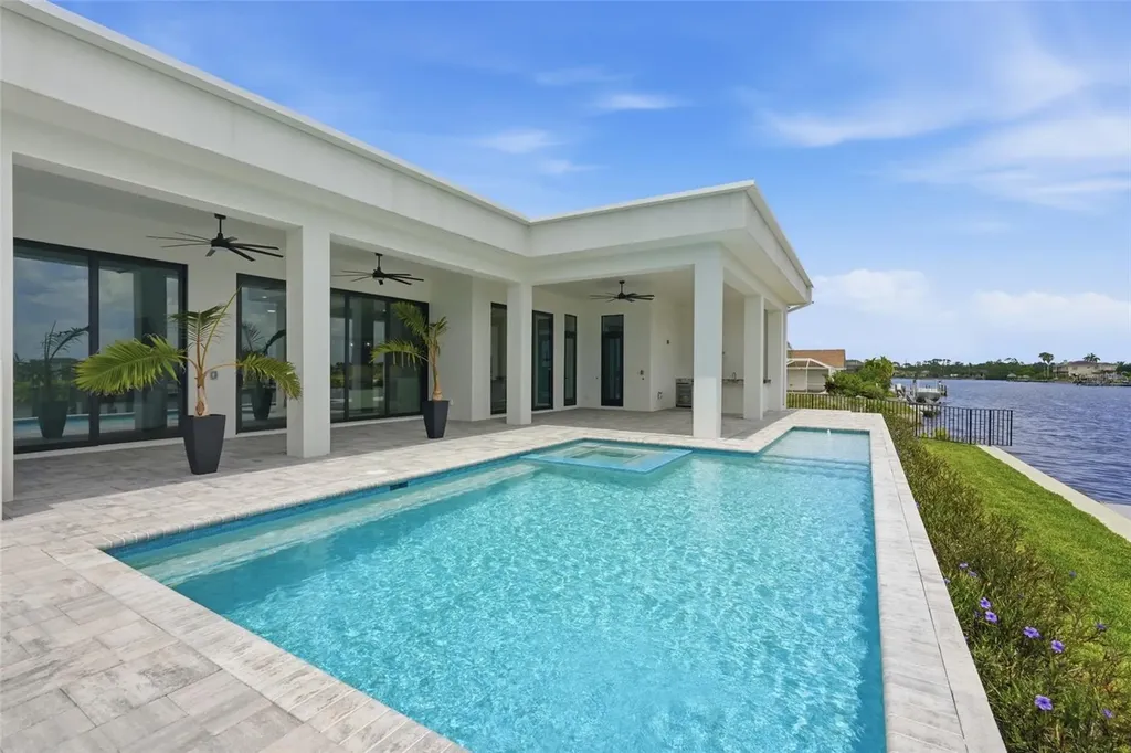 4240 NW 33rd Lane Cape Coral FL 33993