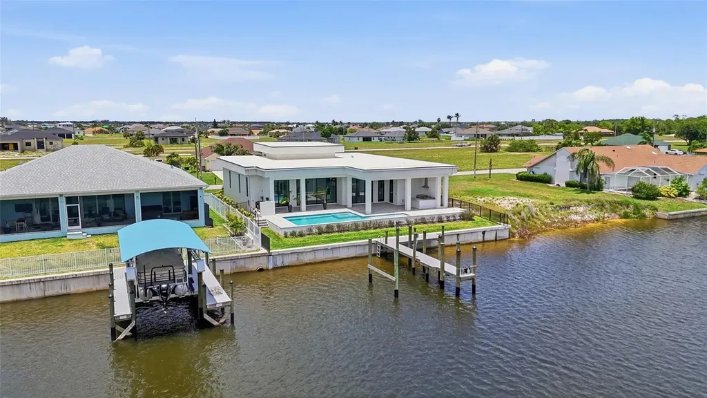 4240 NW 33rd Lane Cape Coral FL 33993