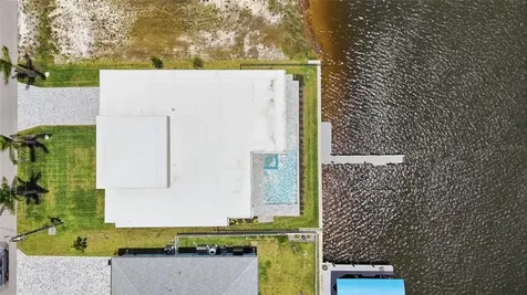 4240 NW 33rd Lane Cape Coral FL 33993