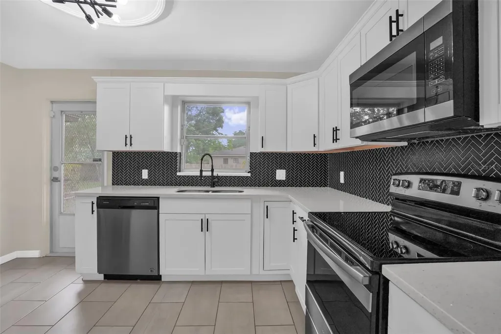 721 W Euclid Avenue Deland FL 32720