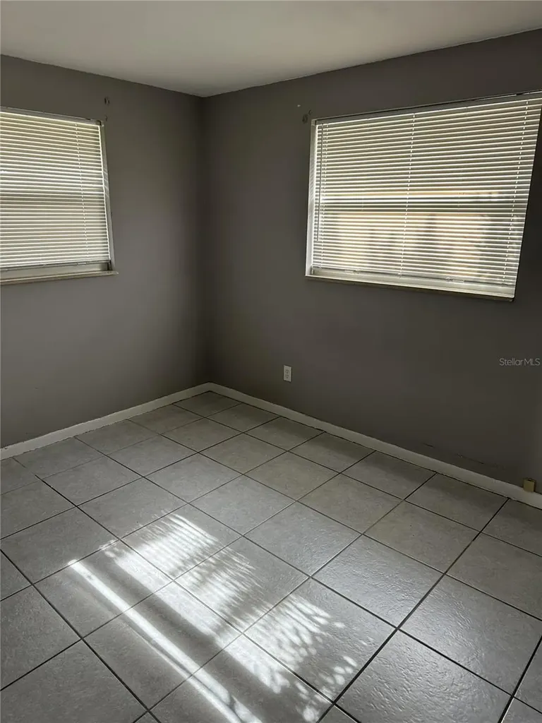 8892 79th Place Seminole FL 33777