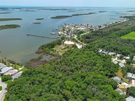 301 Marsh Landing Loop Oak Hill FL 32759