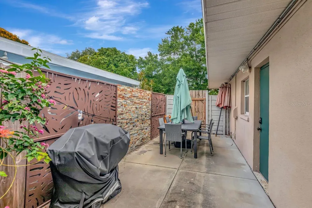1950 45th Street N St Petersburg FL 33713