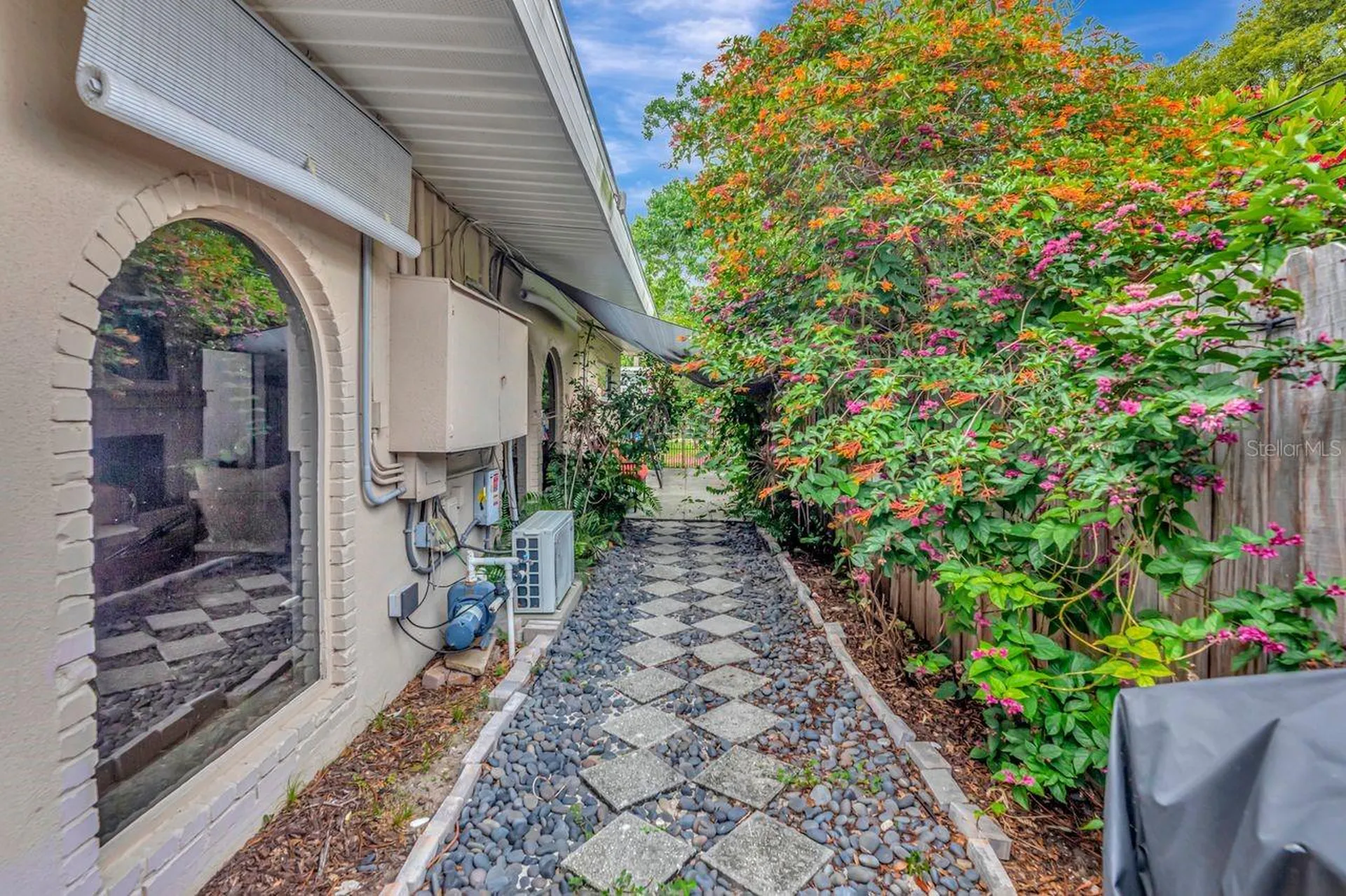 1950 45th Street N St Petersburg FL 33713