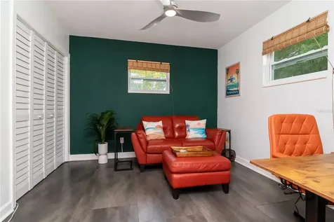 1950 45th Street N St Petersburg FL 33713