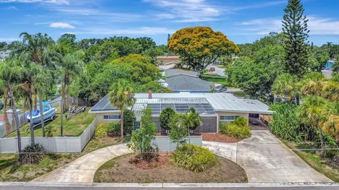 1950 45th Street N St Petersburg FL 33713