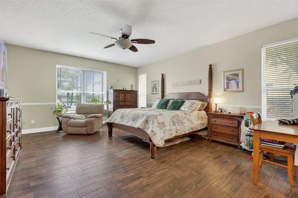 4552 Lake Calabay Drive Orlando FL 32837