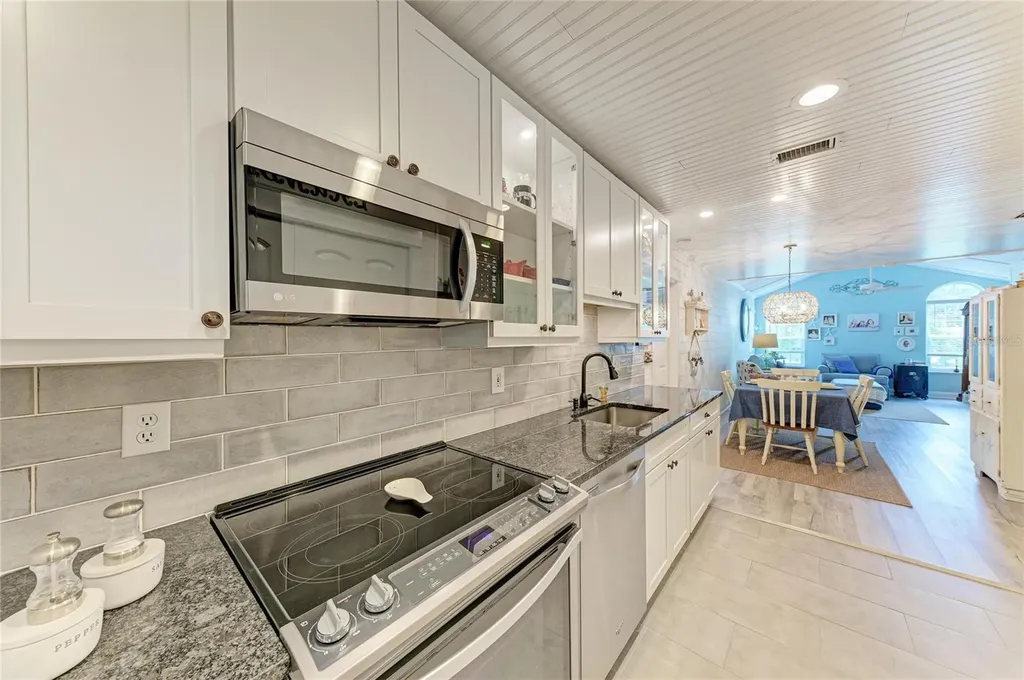 4512 Citation Lane Sarasota FL 34233