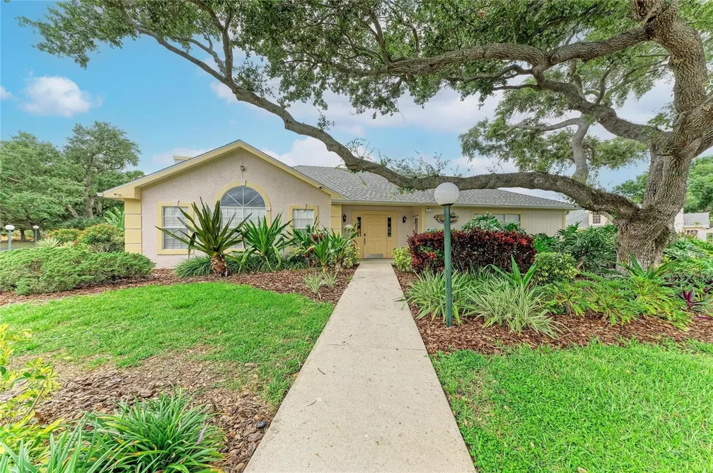 4512 Citation Lane Sarasota FL 34233