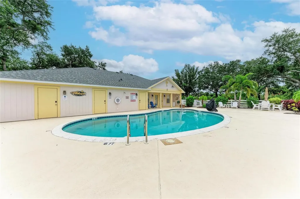 4512 Citation Lane Sarasota FL 34233