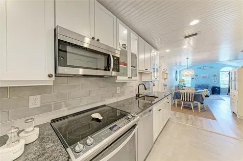 4512 Citation Lane Sarasota FL 34233