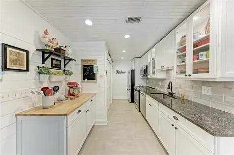 4512 Citation Lane Sarasota FL 34233