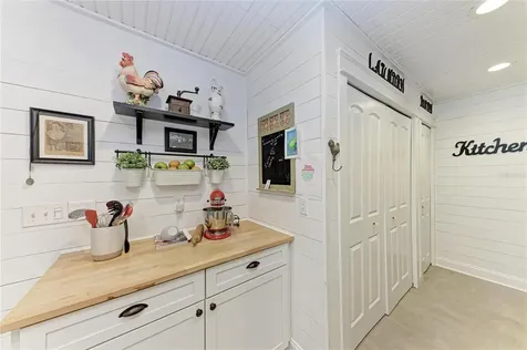 4512 Citation Lane Sarasota FL 34233