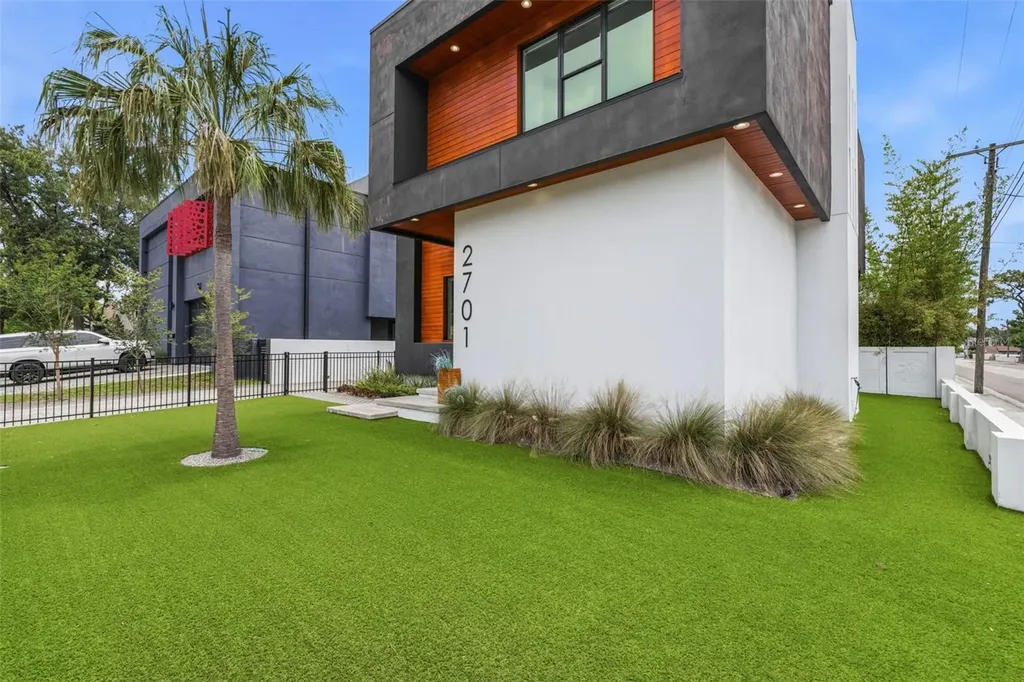 2701 N Poplar Avenue Tampa FL 33602