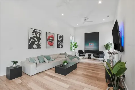2701 N Poplar Avenue Tampa FL 33602