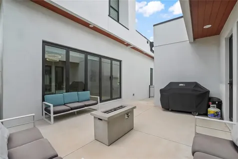 2701 N Poplar Avenue Tampa FL 33602