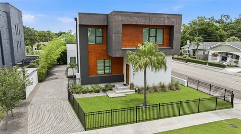 2701 N Poplar Avenue Tampa FL 33602
