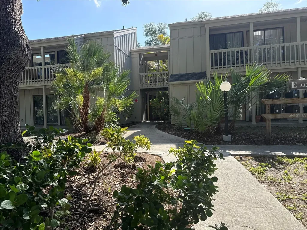 2224 Bahia Vista Street Sarasota FL 34239