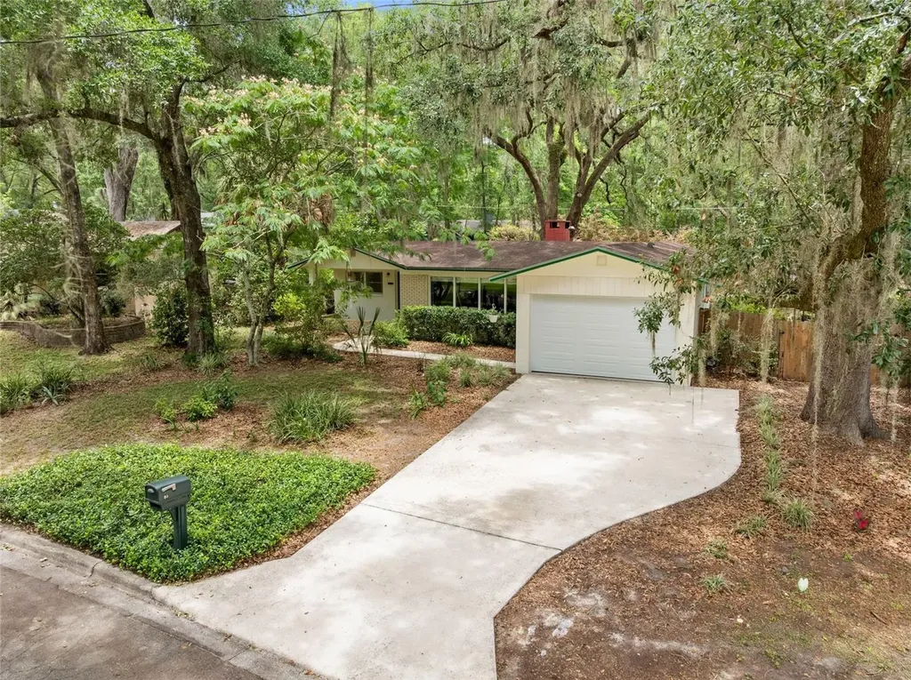 805 NW 39th Drive Gainesville FL 32605