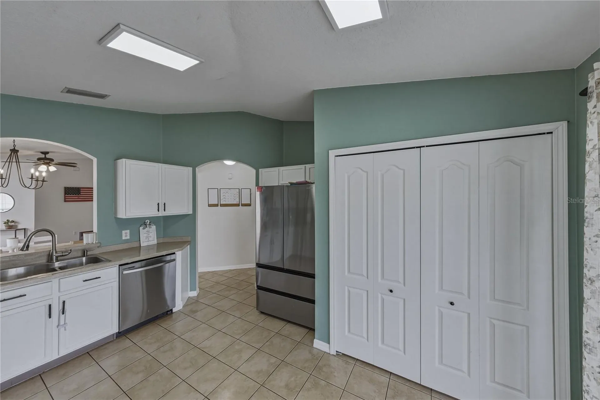 8160 Canterbury Lake Boulevard Tampa FL 33619