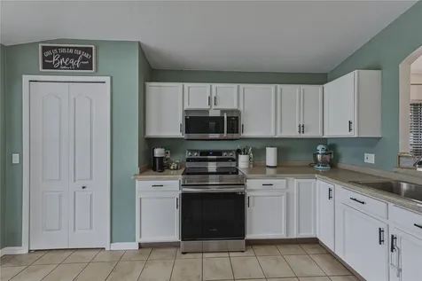 8160 Canterbury Lake Boulevard Tampa FL 33619