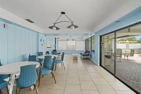 7321 Central Avenue St Petersburg FL 33710
