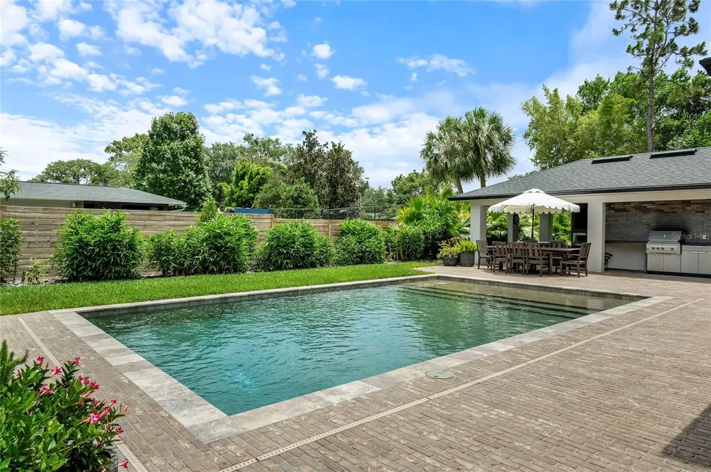 220 Adams Drive Maitland FL 32751