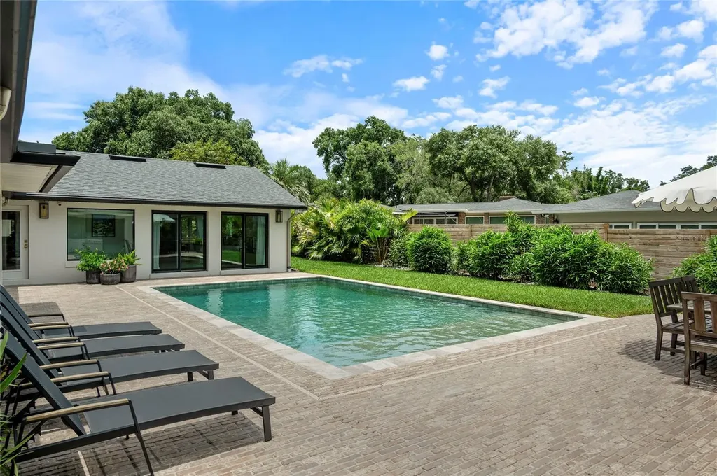 220 Adams Drive Maitland FL 32751