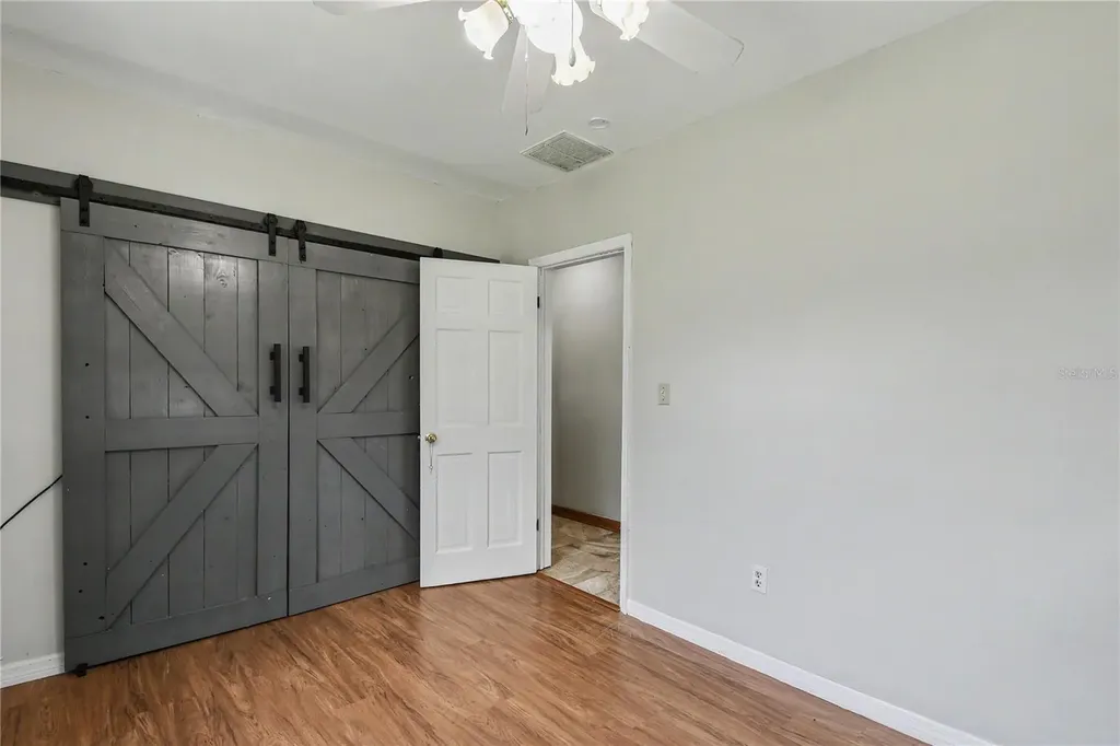 17305 Sherman Road Lutz FL 33558