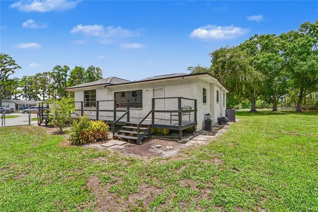 17305 Sherman Road Lutz FL 33558