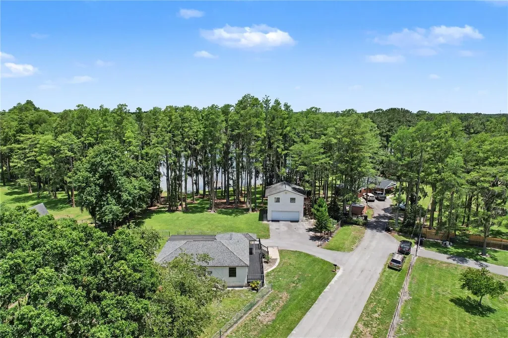 17305 Sherman Road Lutz FL 33558