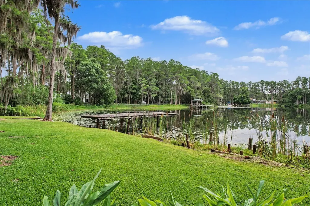 17305 Sherman Road Lutz FL 33558