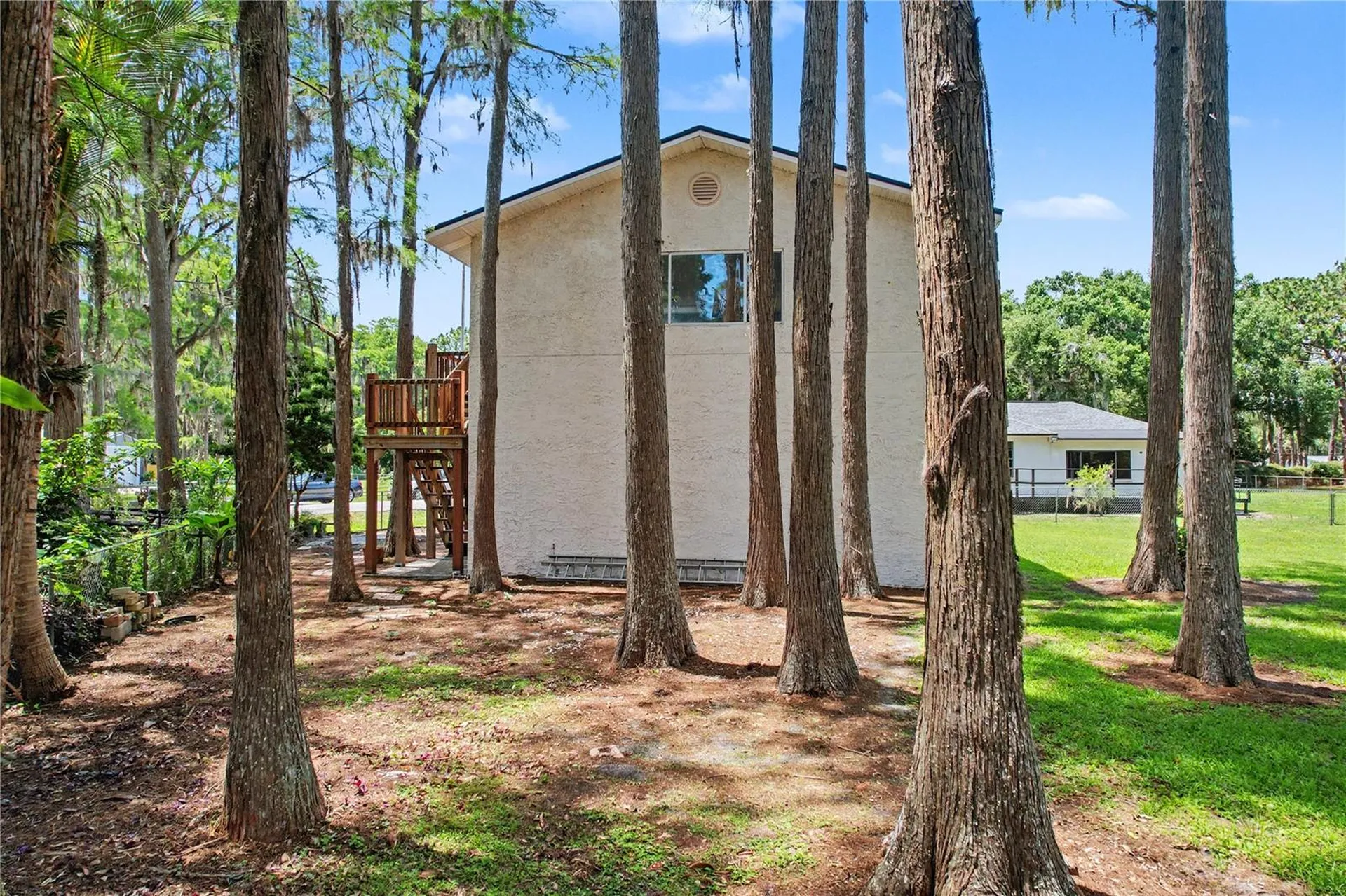 17305 Sherman Road Lutz FL 33558