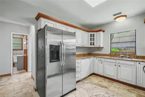 17305 Sherman Road Lutz FL 33558