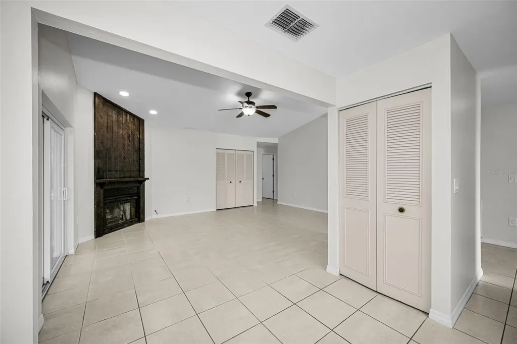 10050 62nd Avenue N St Petersburg FL 33708