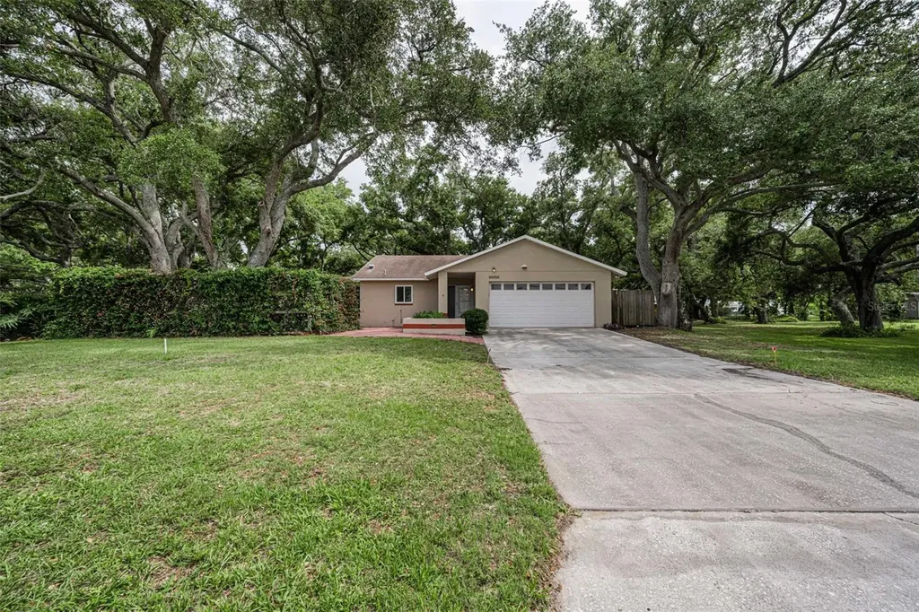 10050 62nd Avenue N St Petersburg FL 33708