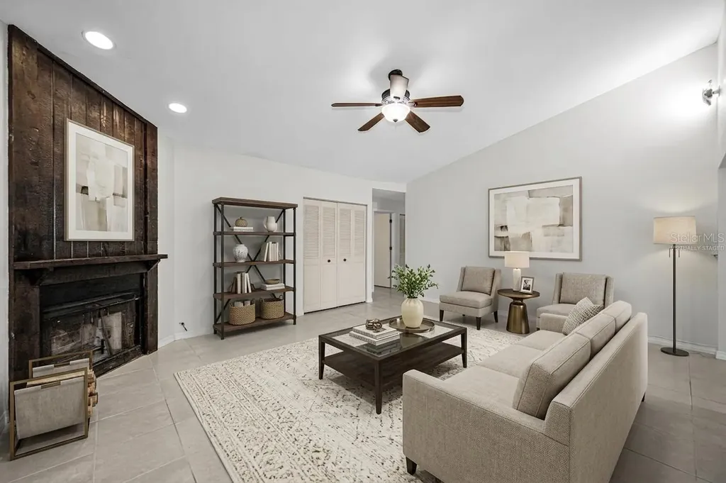 10050 62nd Avenue N St Petersburg FL 33708