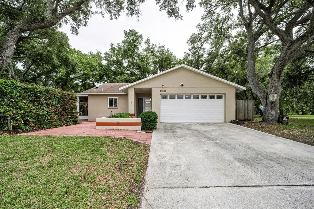 10050 62nd Avenue N St Petersburg FL 33708