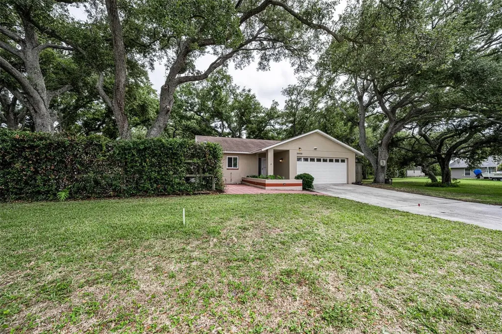 10050 62nd Avenue N St Petersburg FL 33708