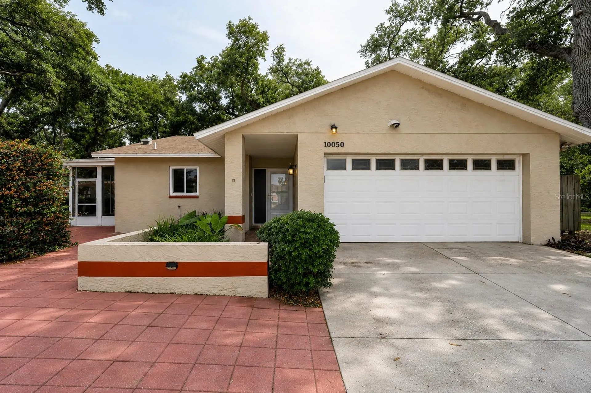 10050 62nd Avenue N St Petersburg FL 33708