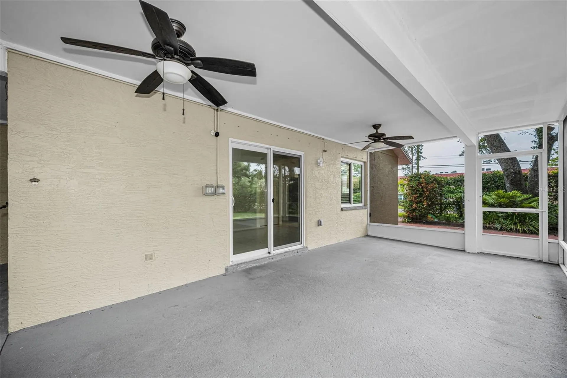 10050 62nd Avenue N St Petersburg FL 33708