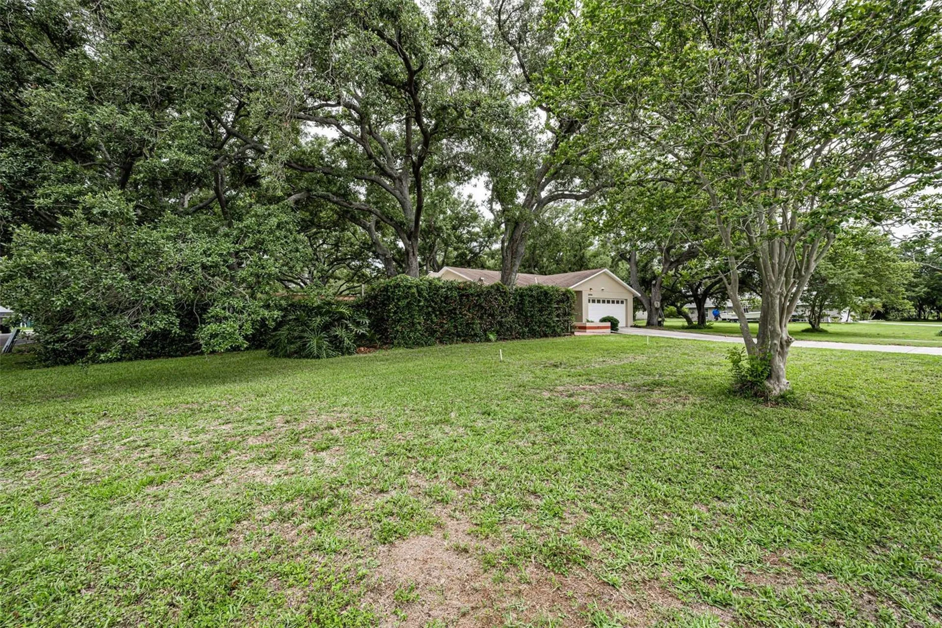 10050 62nd Avenue N St Petersburg FL 33708